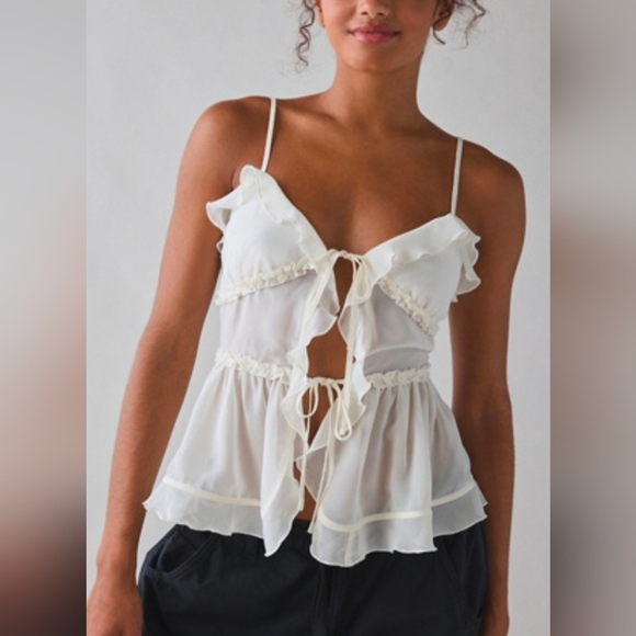 Kimchi Blue Tops - Kimchi Blue White Ruffle Flyaway Tie-Front Cami